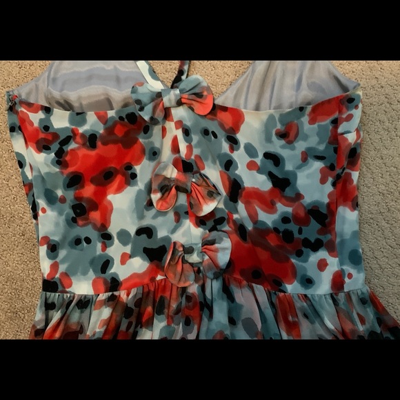 Gorgeous dress from Anthropologie Beautiful fabric! Cute bows on back! - Picture 3 of 5